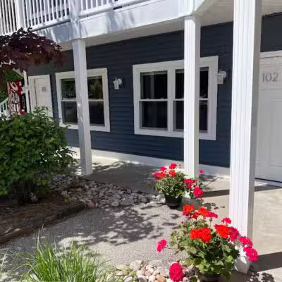 Empire Lakeshore Inn - Empire,