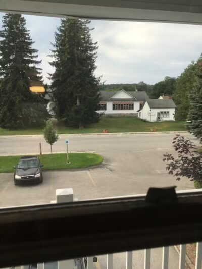 Empire Lakeshore Inn - Empire,