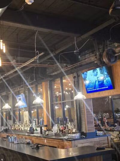 Park-9 Dog Bar - Everett, MA