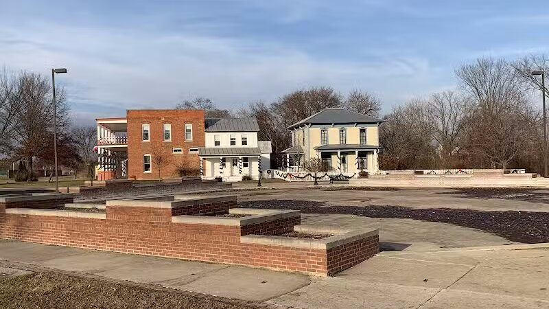 Fountain Park - Flat Rock,