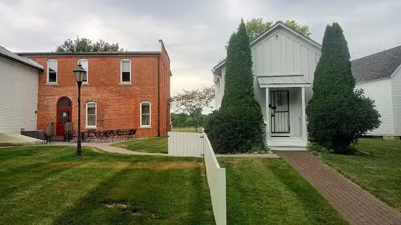 Fountain Park - Flat Rock,