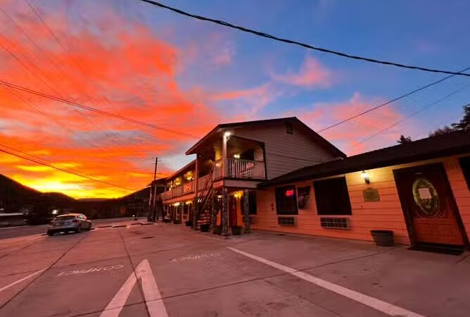 Frazier View Motel - Frazier Park, CA