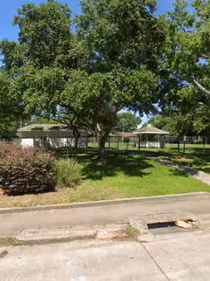 Wedgewood Village Dog Park - Friendswood, TX