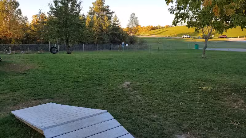 Grand Blanc Dog Park - Grand Blanc, MI