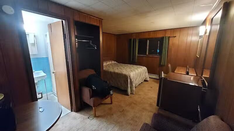 Dunes Motel - Grand Marais,