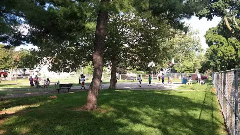 Sigsbee Park - Grand Rapids,