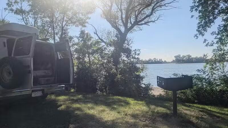 Clear Lake County Park - Grass Lake,