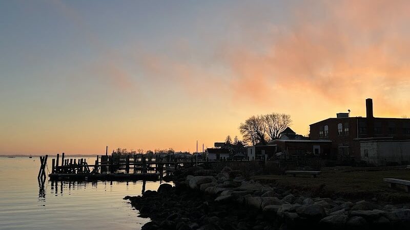 Main Street Dock and Beach - Groton, CT