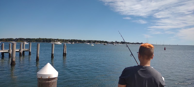Main Street Dock and Beach - Groton, CT