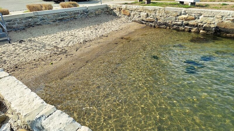 Main Street Dock and Beach - Groton, CT