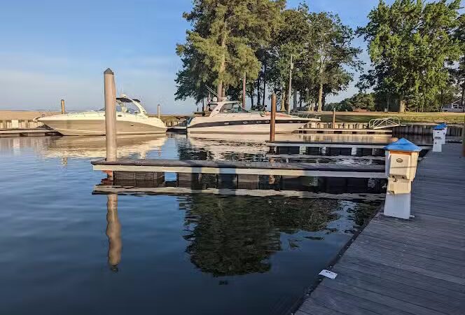 Coles Point Marina and RV Resort - Hague, VA