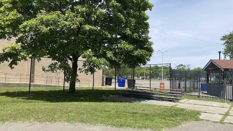 Lasky Dog Park - Hamtramck,