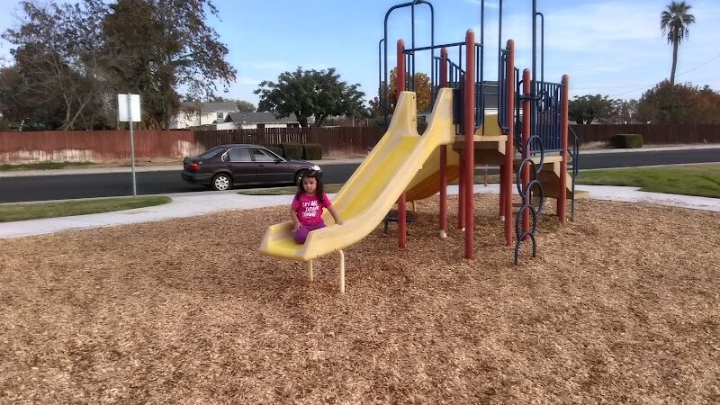 Glacier Way Park - Hanford, CA