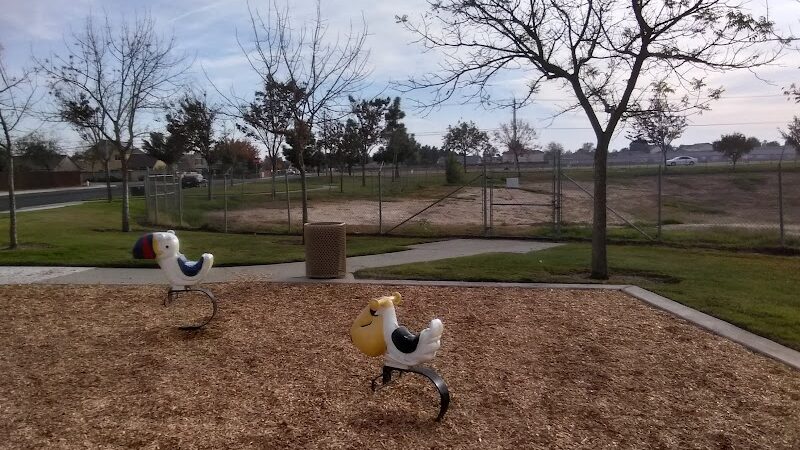 Glacier Way Park - Hanford, CA