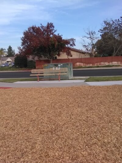 Glacier Way Park - Hanford, CA