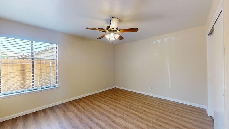 Remington Arms Apartments - Hanford, CA