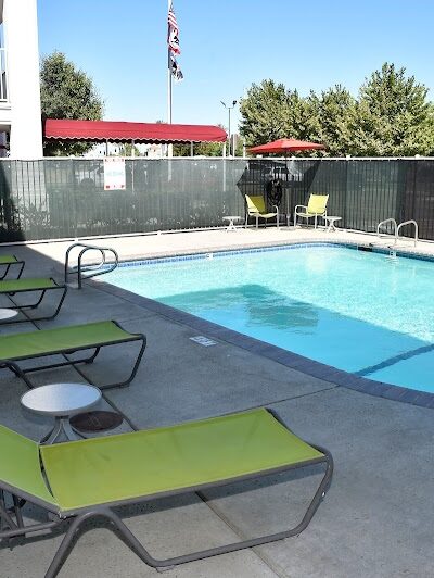 Sequoia Inn - Hanford, CA