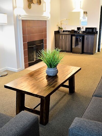 Sequoia Inn - Hanford, CA