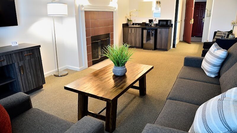 Sequoia Inn - Hanford, CA