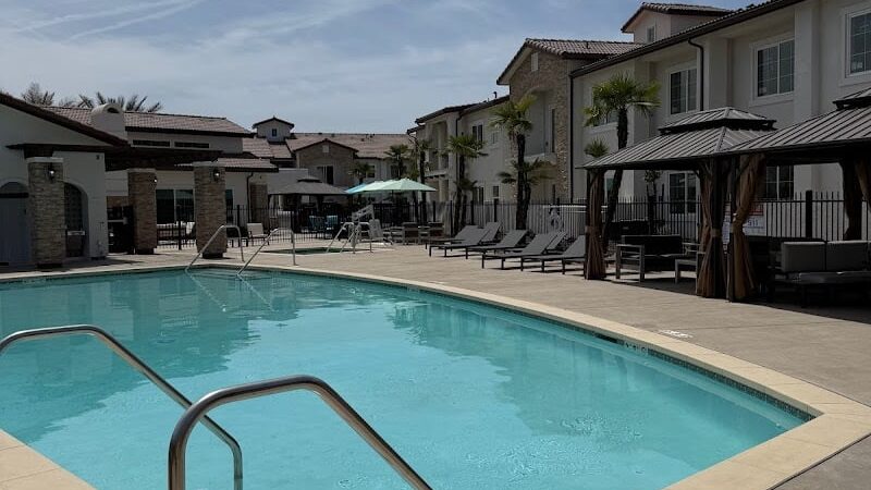 The Village at Hanford Square - Hanford, CA