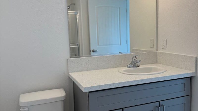 The Village at Hanford Square - Hanford, CA