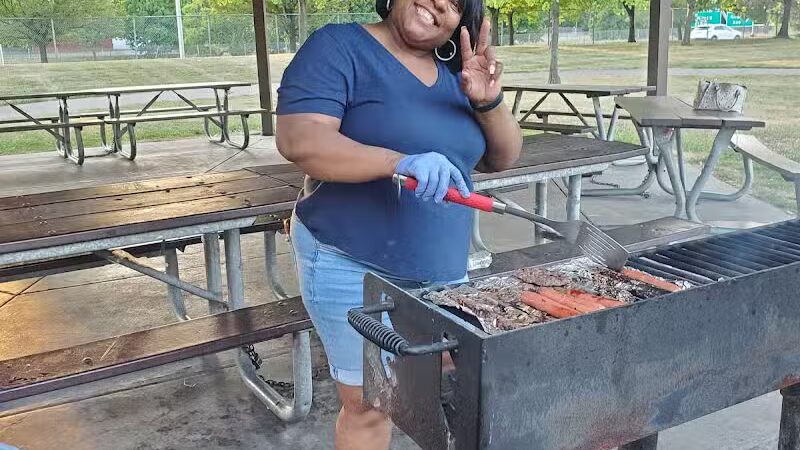 Salter Memorial Park - Harper Woods,