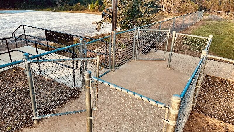 Hartwell Dog Park - Hartwell, GA