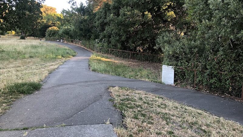 Dog park - Hercules, CA