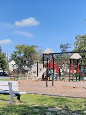 Roberts Street Park - Holbrook, NY