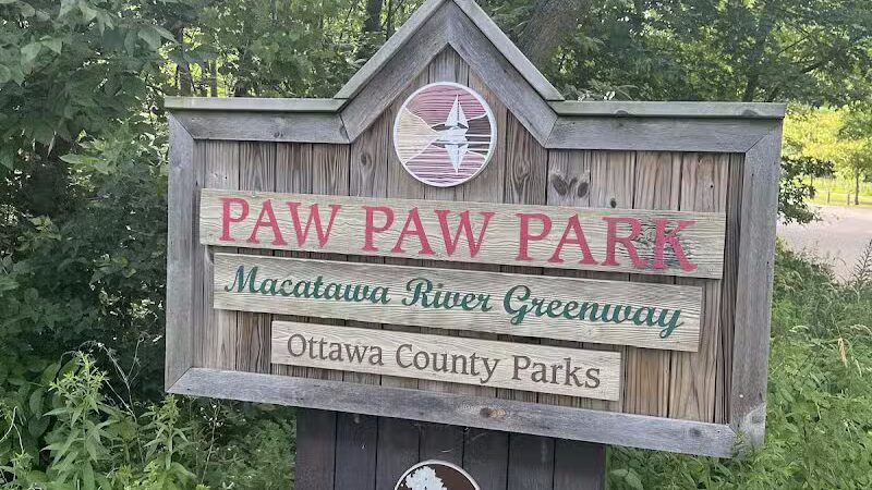 Paw Paw Park (West) - Holland,