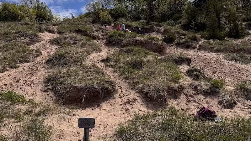 Empire Bluff Scenic Lookout - Honor,