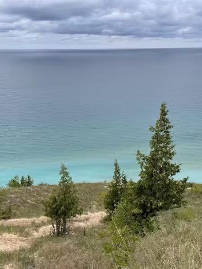 Empire Bluff Scenic Lookout - Honor,