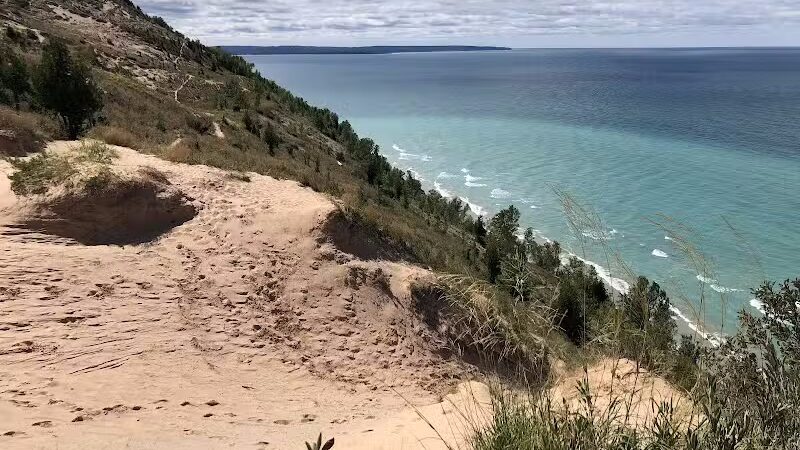 Empire Bluff Trail - Honor,