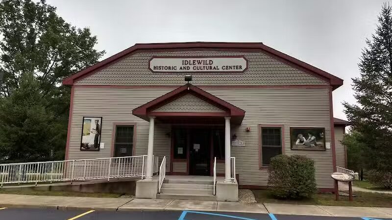 Idlewild Beach - Idlewild,