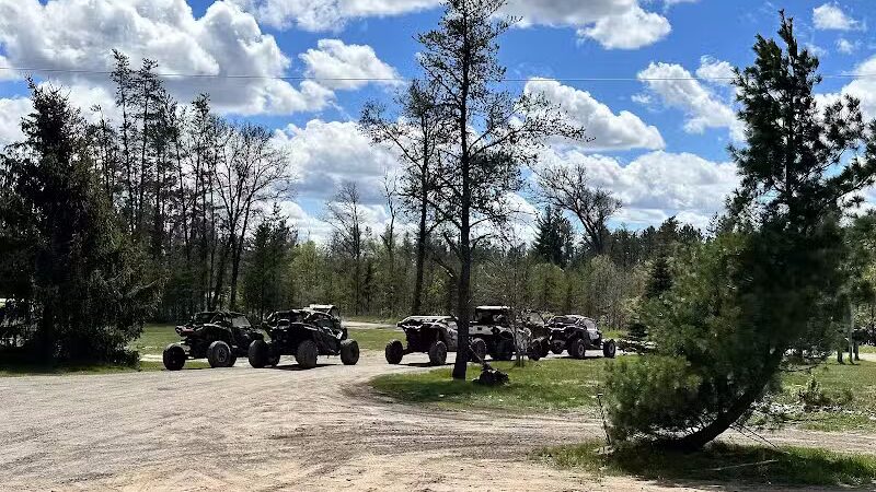 Best Bear Lodge & Campground - Irons,