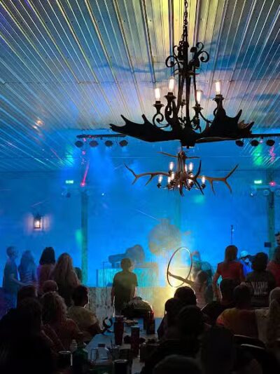 Best Bear Lodge & Campground - Irons,