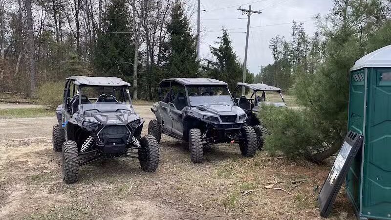 Best Bear Lodge & Campground - Irons,