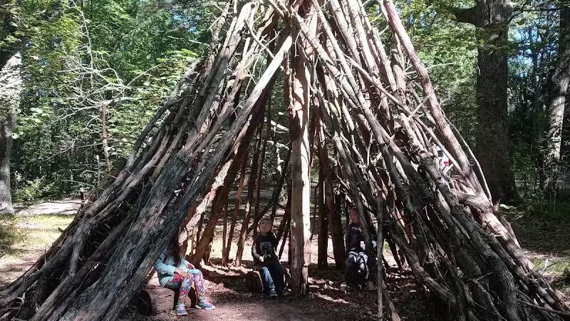 Howard Christensen Nature Center - Kent City,