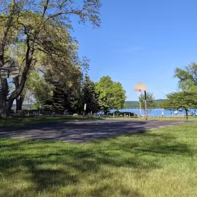 William Good Day Park - Kewadin,