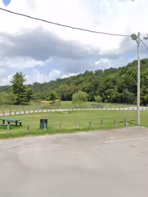 LL Burns Park Dog Park - Kingston Springs, TN