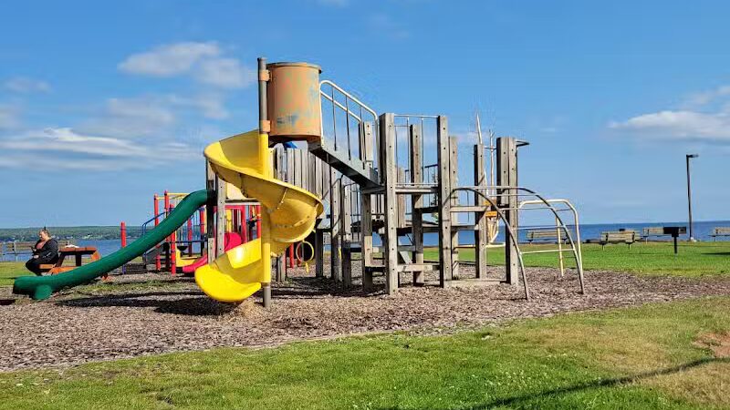 L'Anse Waterfront Park - L'Anse,