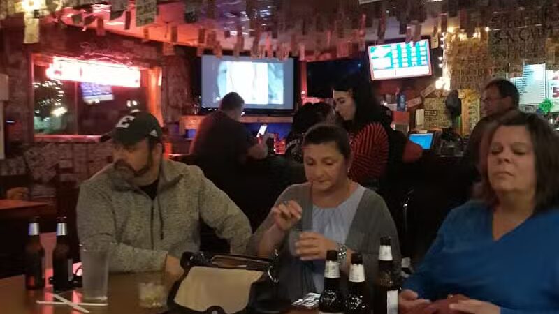 La Salle Bar - La Salle,