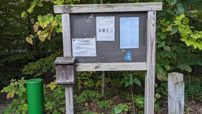 Lake Ann Pathway Trailhead - Lake Ann,