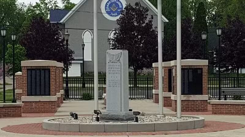 Lake City Veterans Memorial Park - Lake City,