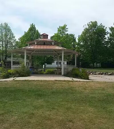 Lake Linden Park - Lake Linden,