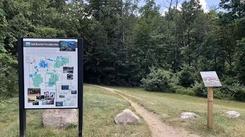 Bald Mountain Trail Head - Lake Orion, MI