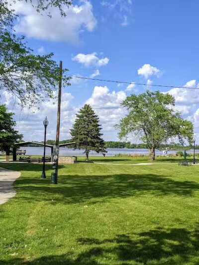 Lakeside Park - Lakeview,