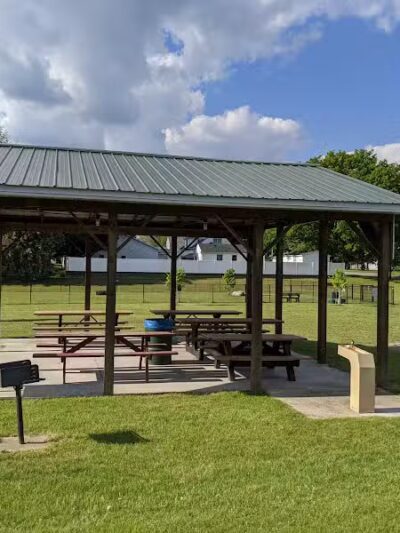 Ruby Wiseman Memorial Park - Lakeview,