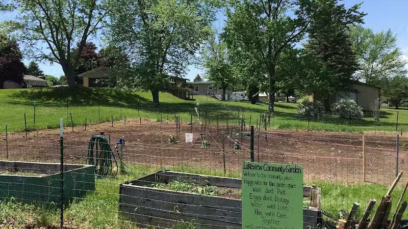 Ruby Wiseman Memorial Park - Lakeview,