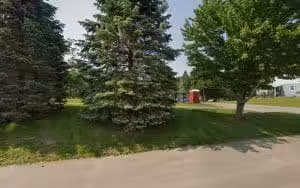 LeClaire Dog Park - Le Claire, IA